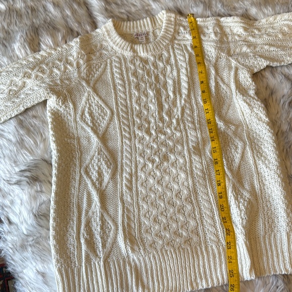 M e r o n a • Crew neck sweater - Picture 6 of 8